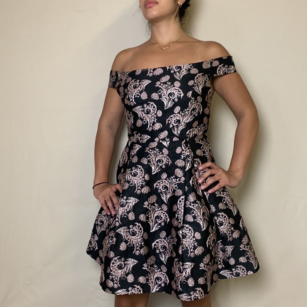 Francesca’s Size M Off-Shoulder Party Dress